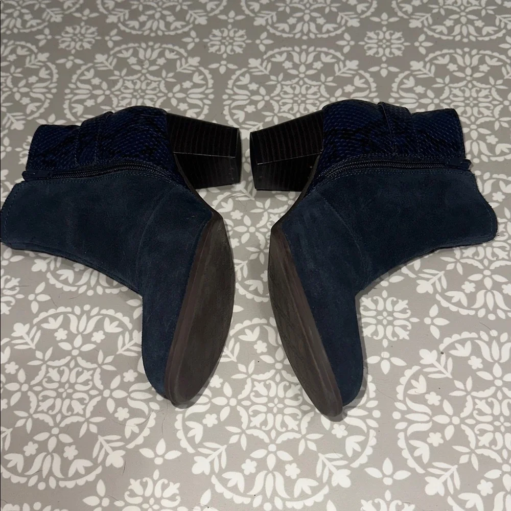 Vionic Dark Blue Suede Ankle Boots